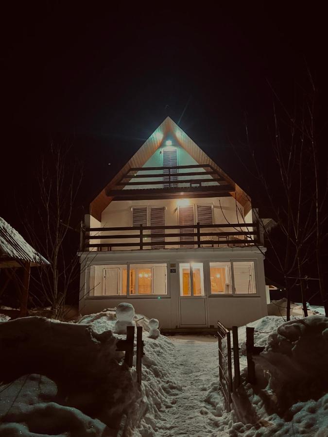Guest House Sara Žabljak Buitenkant foto