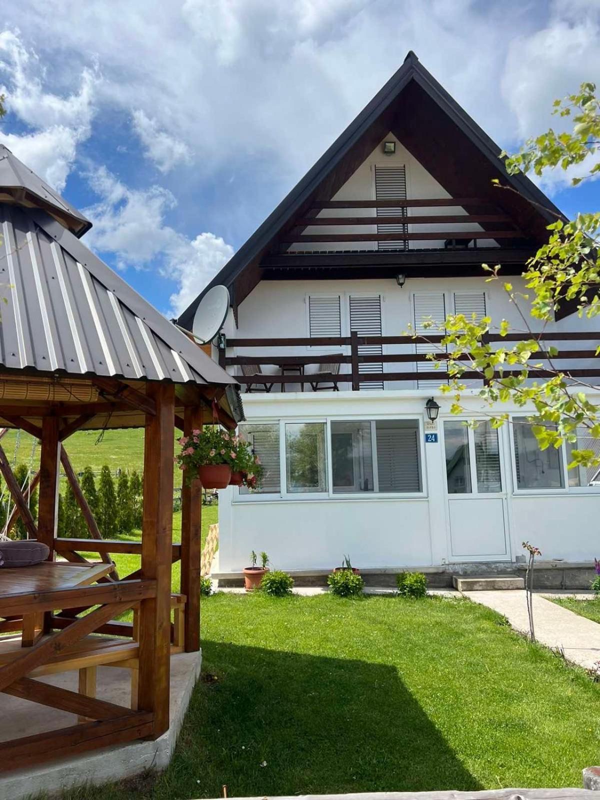 Guest House Sara Žabljak Buitenkant foto