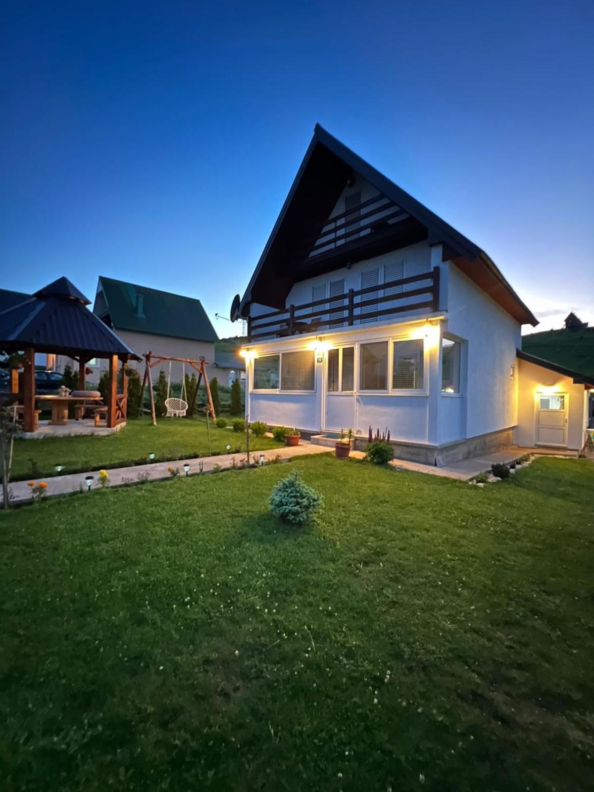 Guest House Sara Žabljak Buitenkant foto